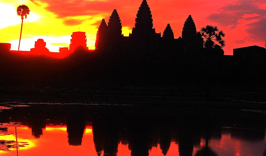 Angkor-Wat-Sunrise-tour